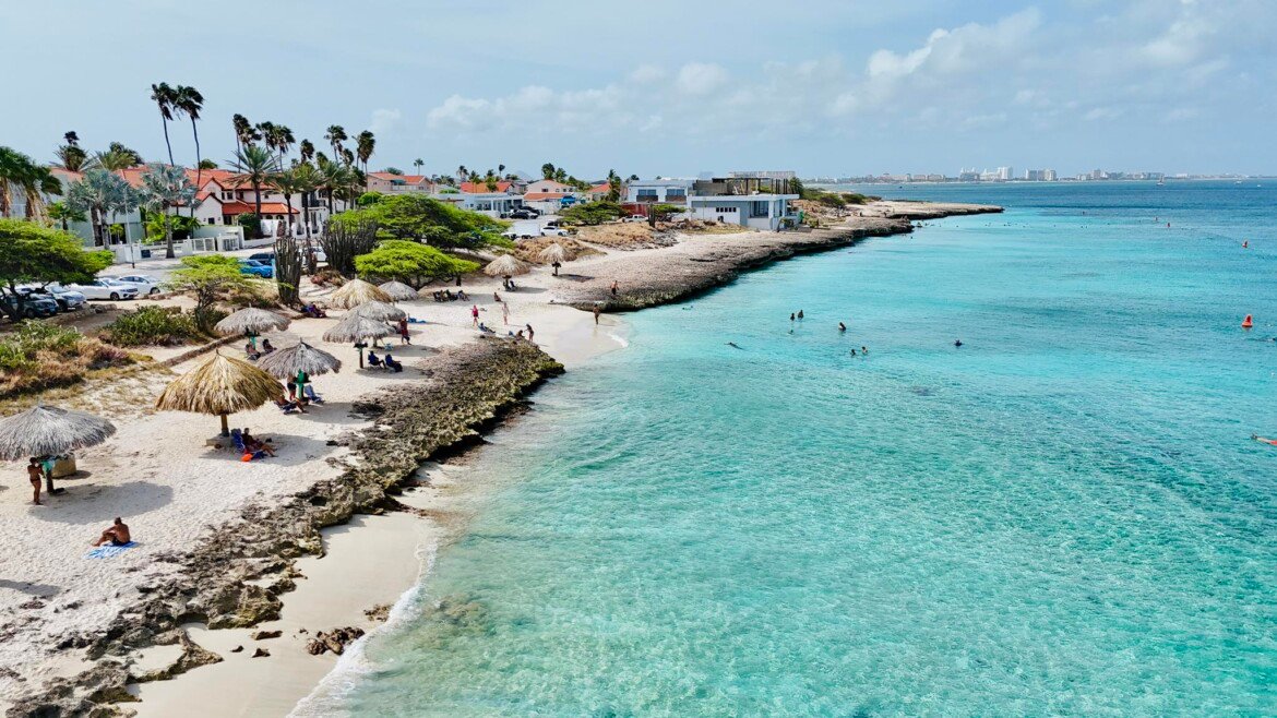 🏝️ Boca Catalina: Calm Waters and Colorful Marine Life